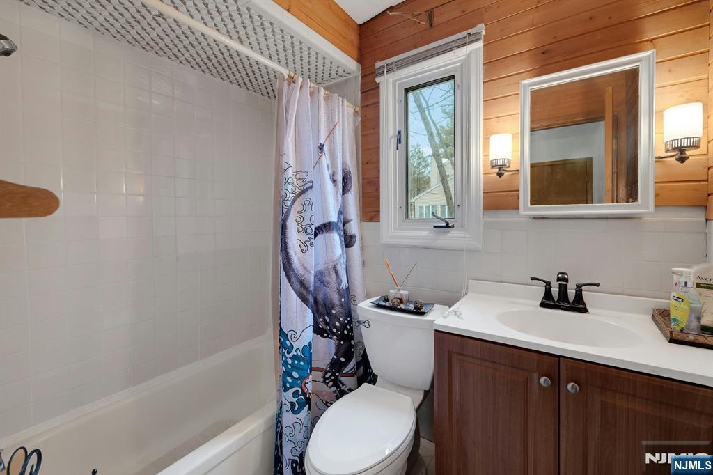 229 White Meadow Road