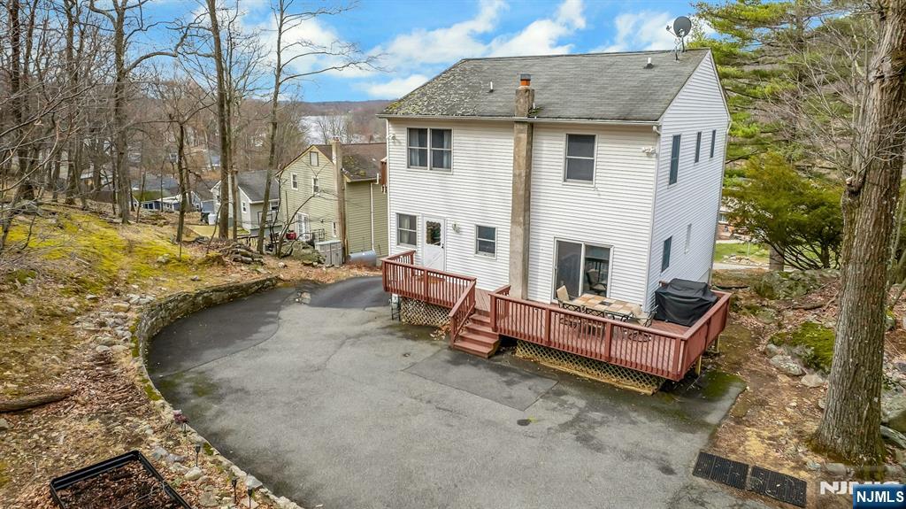229 White Meadow Road