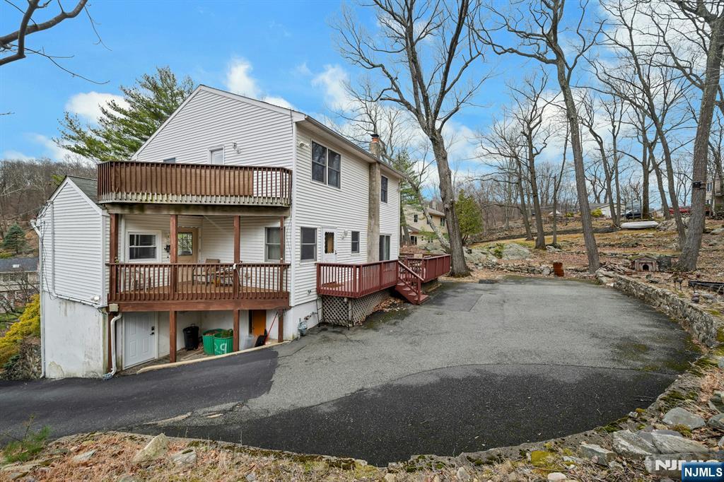 229 White Meadow Road