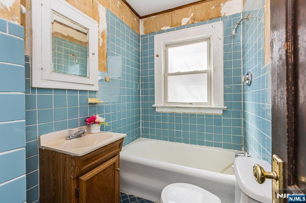 734 Broad Street, Bloomfield, NJ, 07003