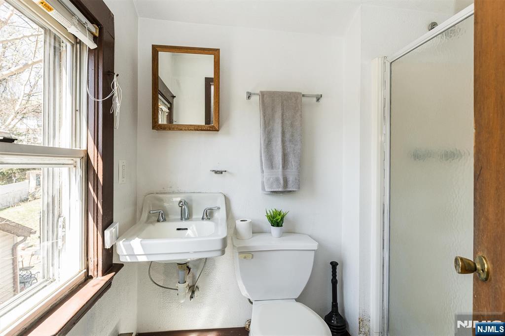 734 Broad Street, Bloomfield, NJ, 07003