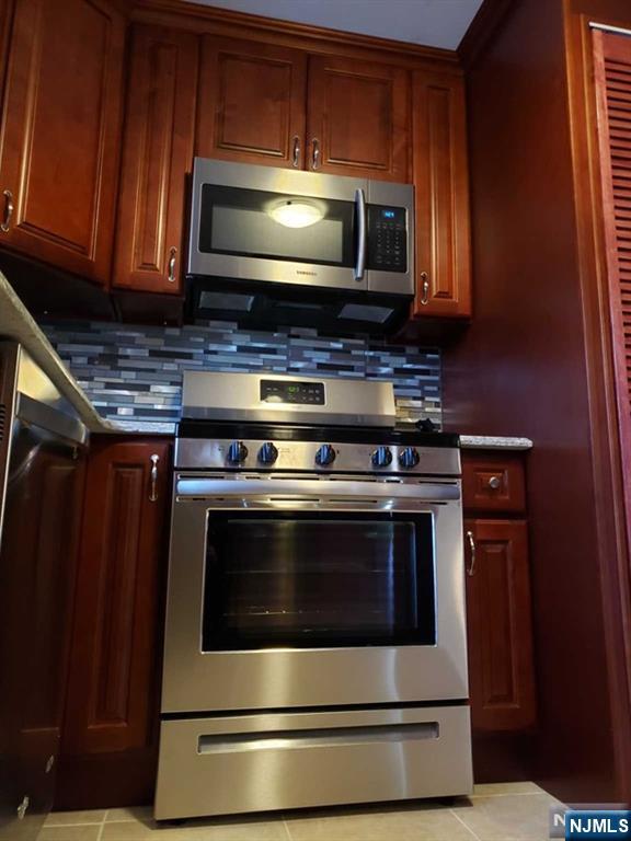 32 John Street 2 - Photo 3