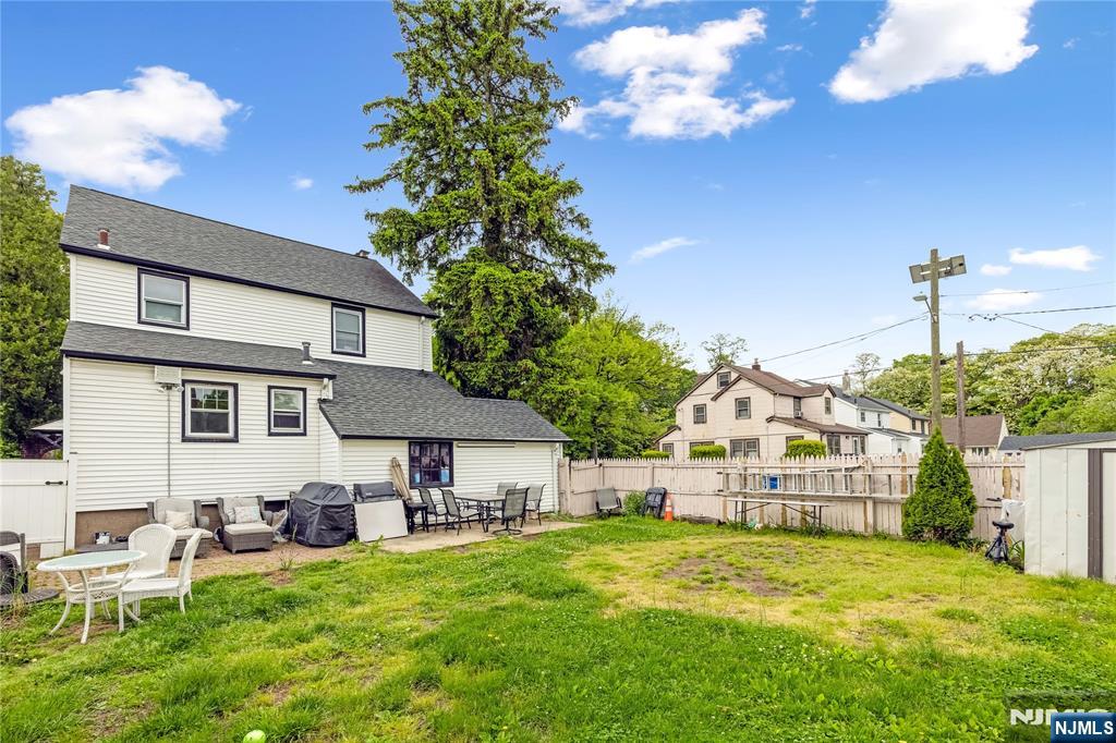 384 Woods Road, Teaneck, NJ 07666 Listing Photo  14