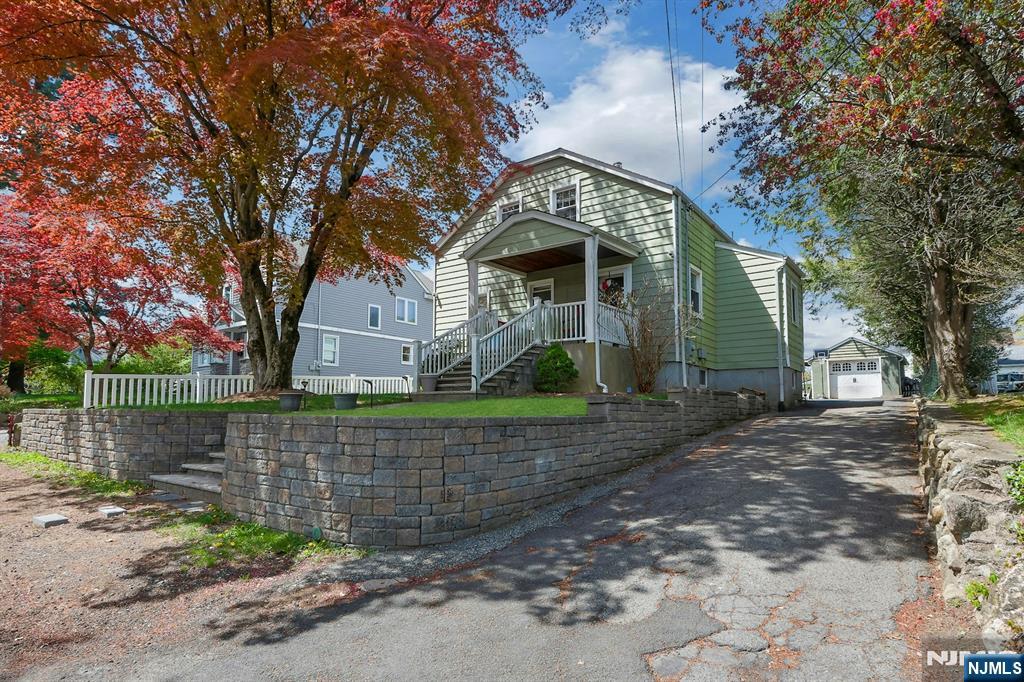 54 Chestnut Avenue, Park Ridge, NJ, 07656