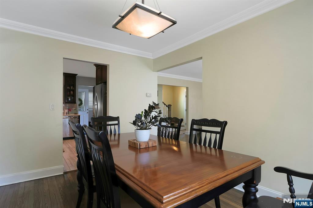 54 Chestnut Avenue, Park Ridge, NJ, 07656