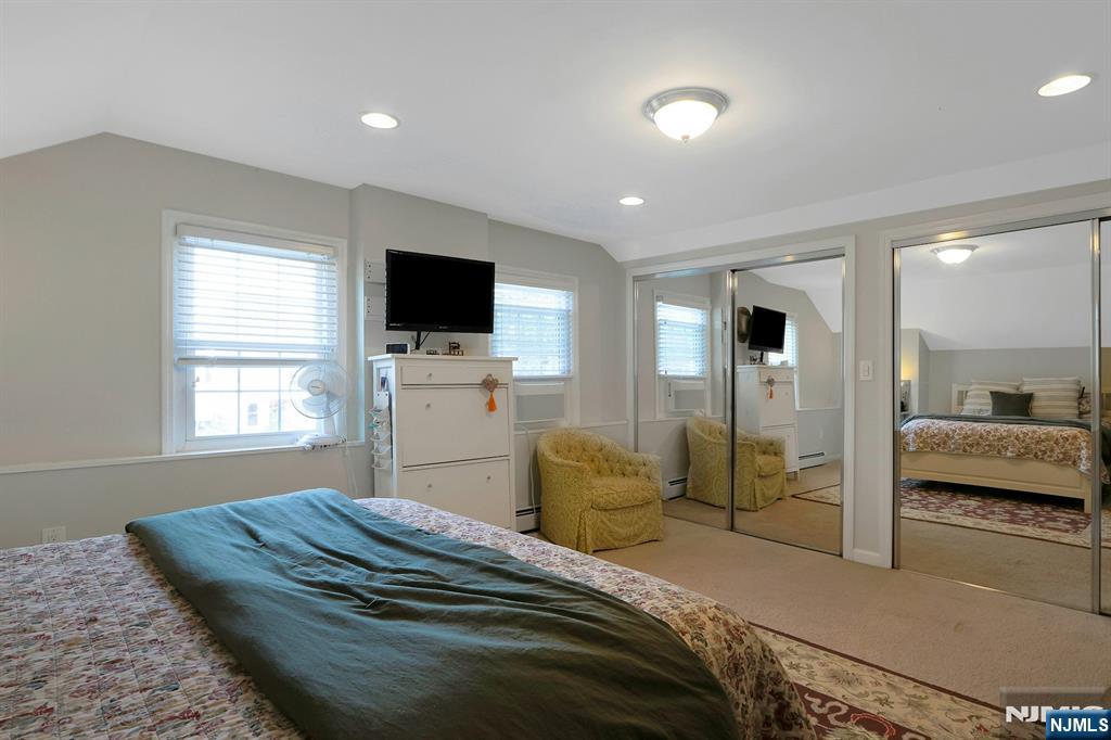 54 Chestnut Avenue, Park Ridge, NJ, 07656