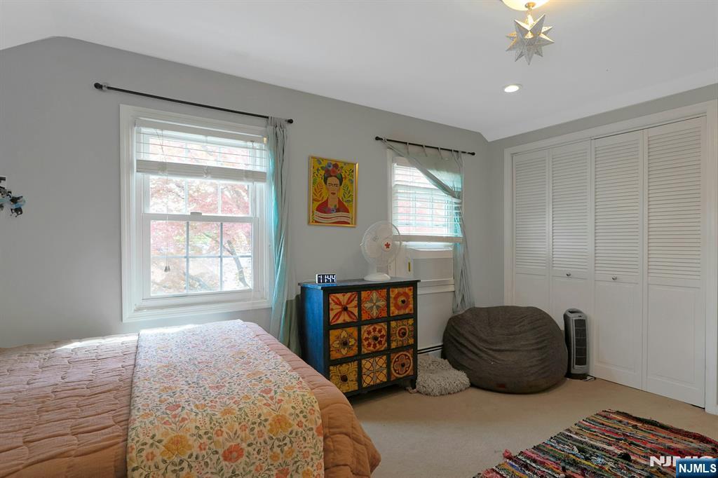 54 Chestnut Avenue, Park Ridge, NJ, 07656