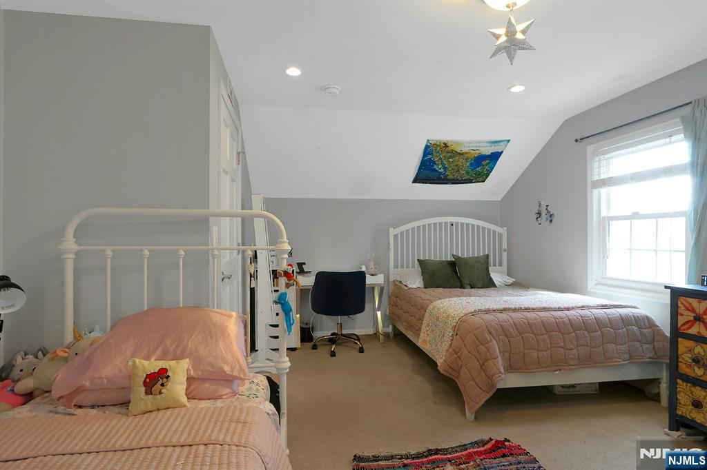 54 Chestnut Avenue, Park Ridge, NJ, 07656