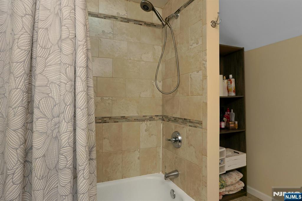 54 Chestnut Avenue, Park Ridge, NJ, 07656