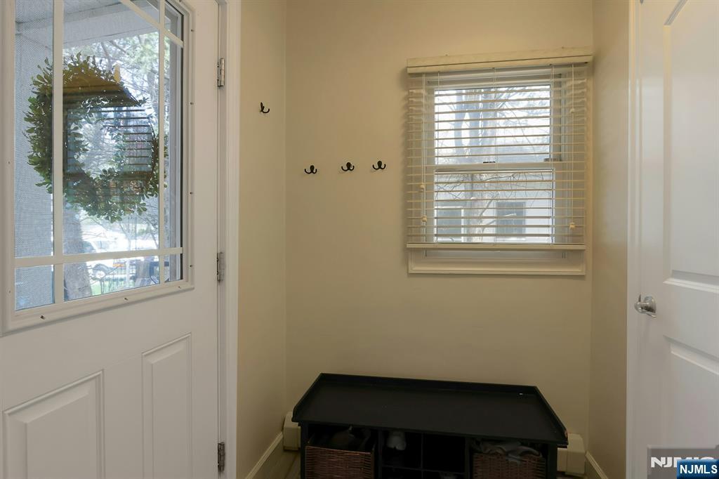 54 Chestnut Avenue, Park Ridge, NJ, 07656