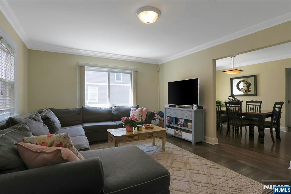 54 Chestnut Avenue, Park Ridge, NJ, 07656