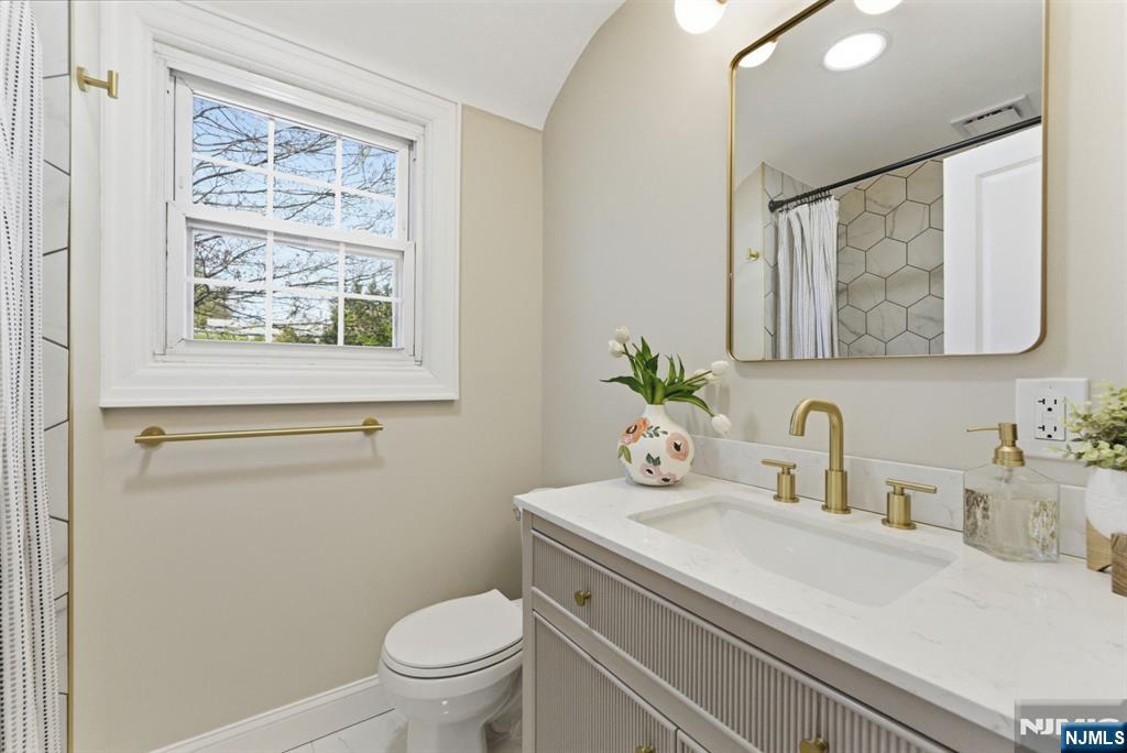 224 Godwin Avenue, Wyckoff, NJ, 07481