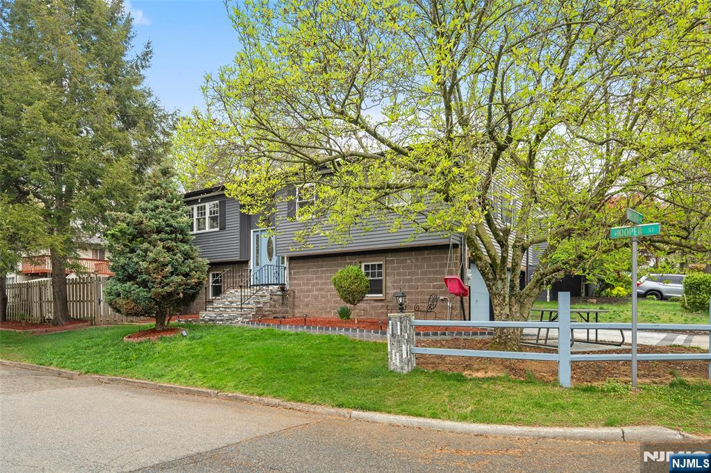 21 Market, Edison, NJ, 08817