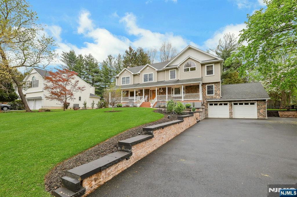 81 Chestnut Street, Allendale, NJ, 07401