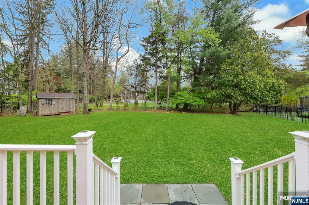 81 Chestnut Street, Allendale, NJ, 07401