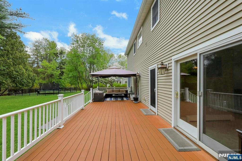 81 Chestnut Street, Allendale, NJ, 07401