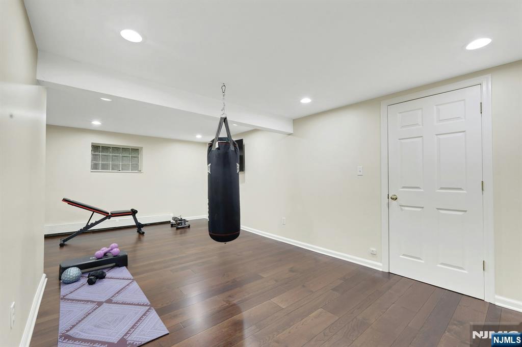 81 Chestnut Street, Allendale, NJ, 07401