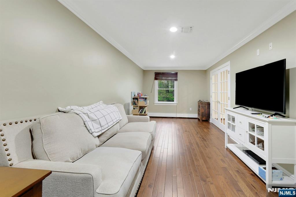 81 Chestnut Street, Allendale, NJ, 07401