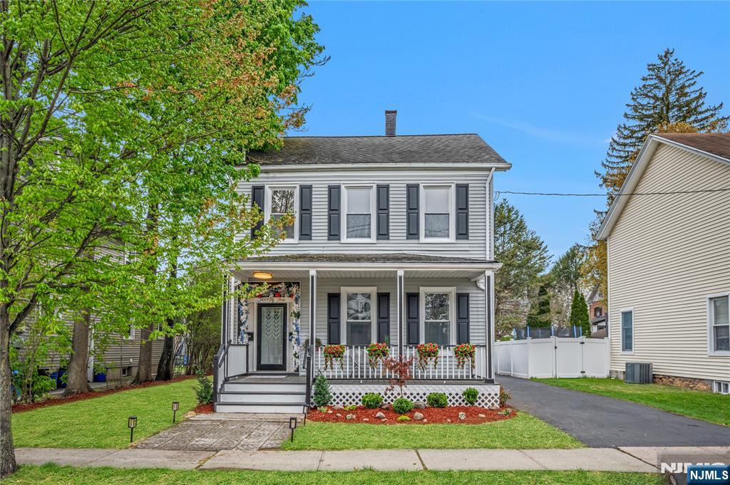 2 Van Valkenburgh Avenue, Bergenfield, NJ, 07621