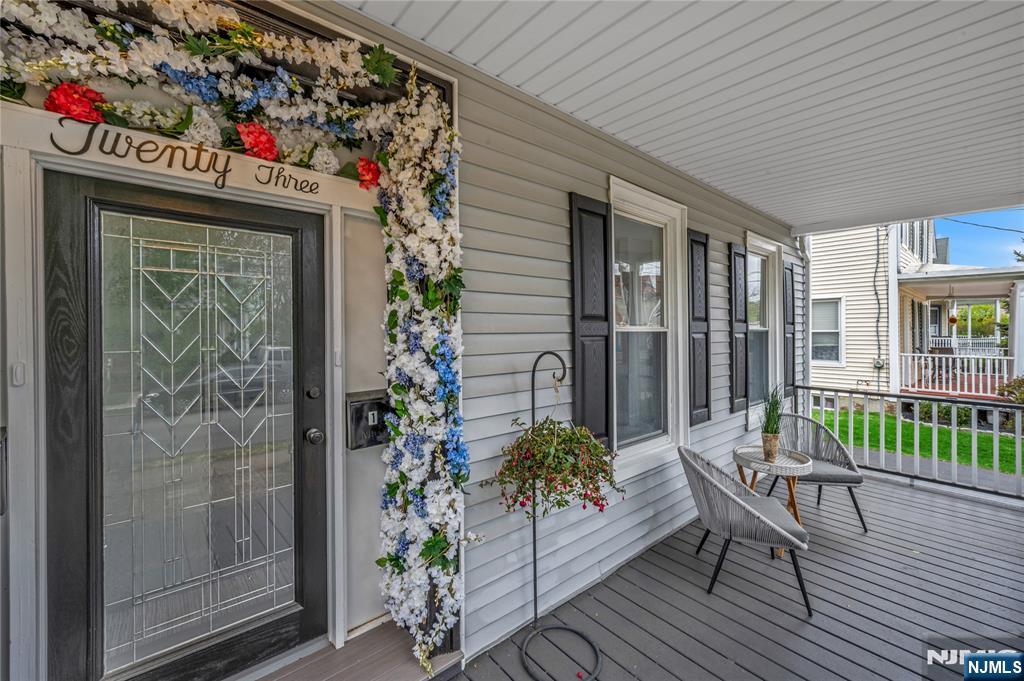 23 Maple Street - Photo 4