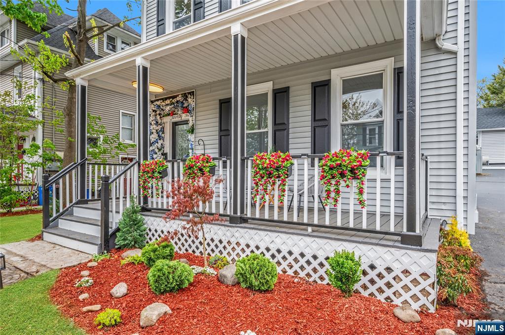 23 Maple Street - Photo 5