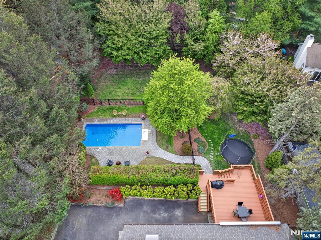 307 E Crescent Avenue