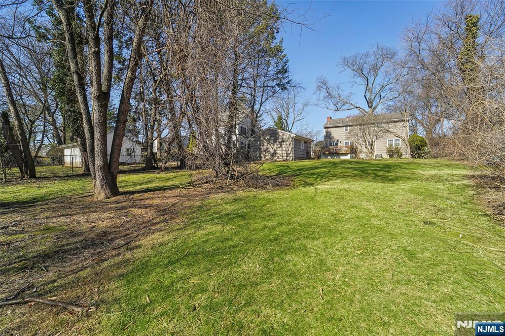 657 Lincoln Avenue — photo 29