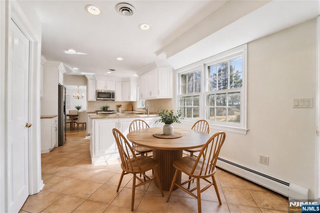 657 Lincoln Avenue — photo 10