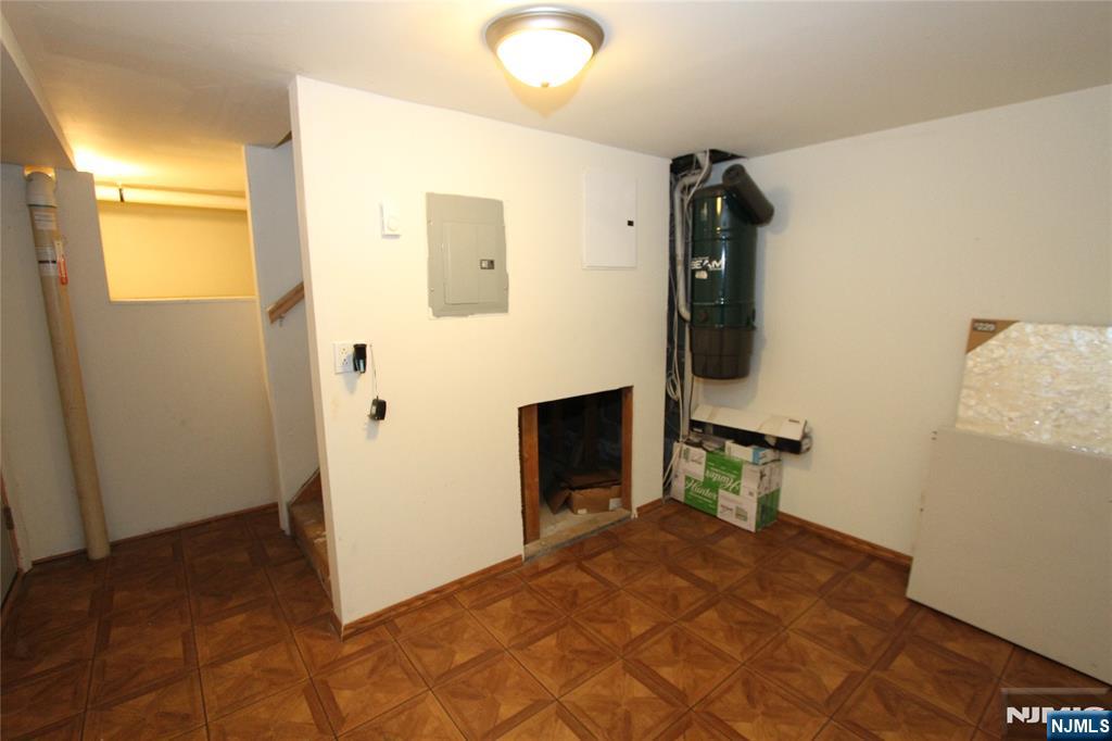 7 Stuart Street — photo 47
