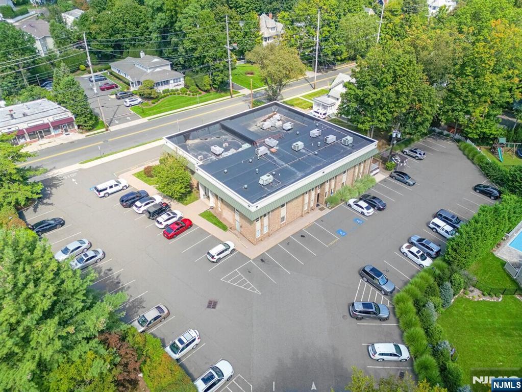 385 Maple Avenue, Glen Rock, NJ 07452 Listing Photo  16