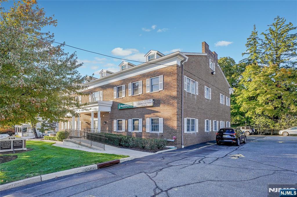 245 Main Street - Photo 4