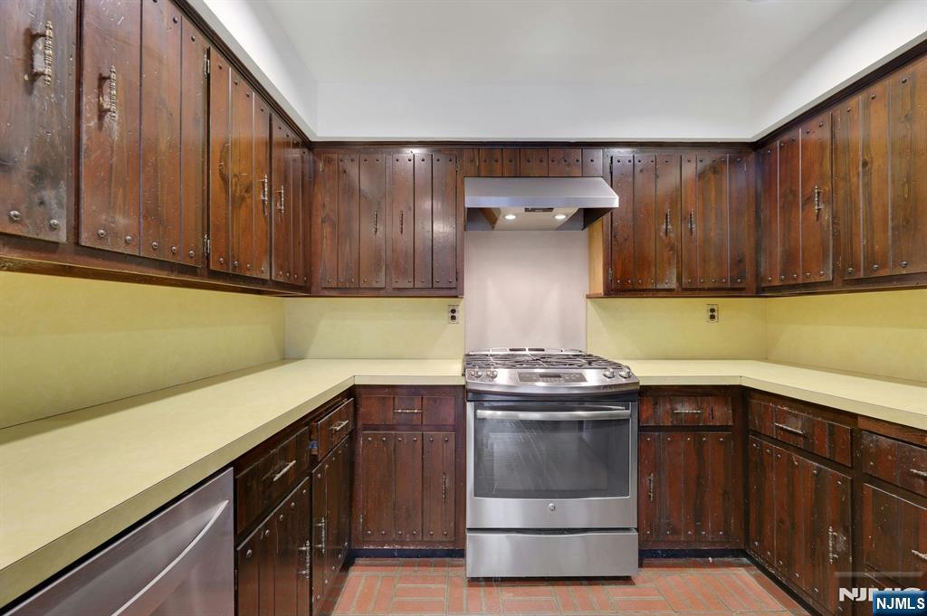 1138 High Mountain Road — photo 20