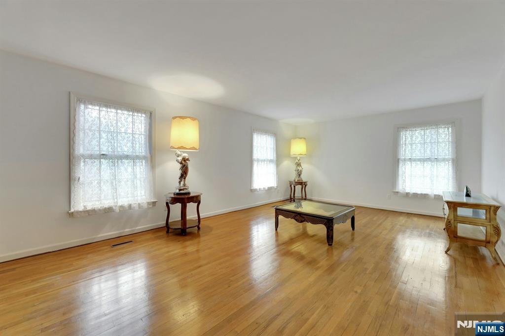 1138 High Mountain Road — photo 25