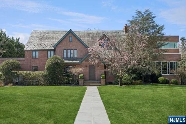 532 Winthrop Road - Photo 1