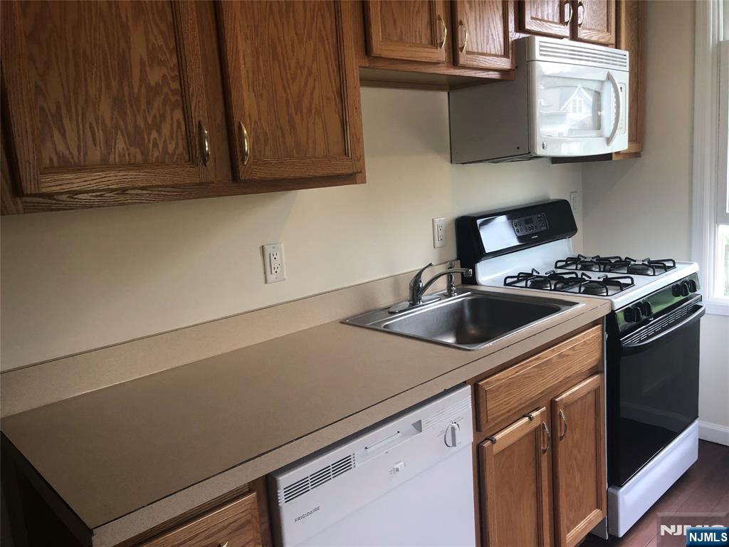430 Closter Dock Road — photo 14
