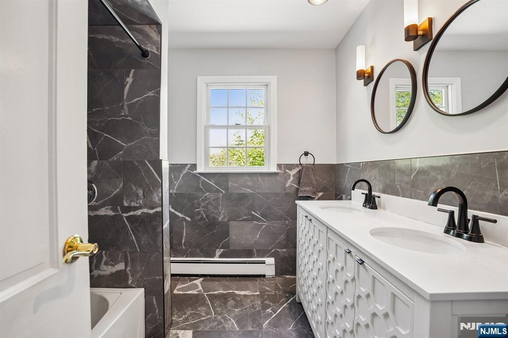 372 Lakeview Drive — photo 29