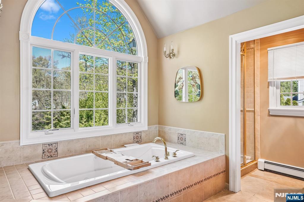 372 Lakeview Drive — photo 34
