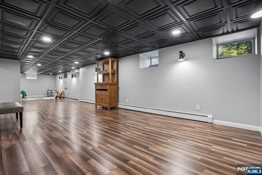 372 Lakeview Drive — photo 37