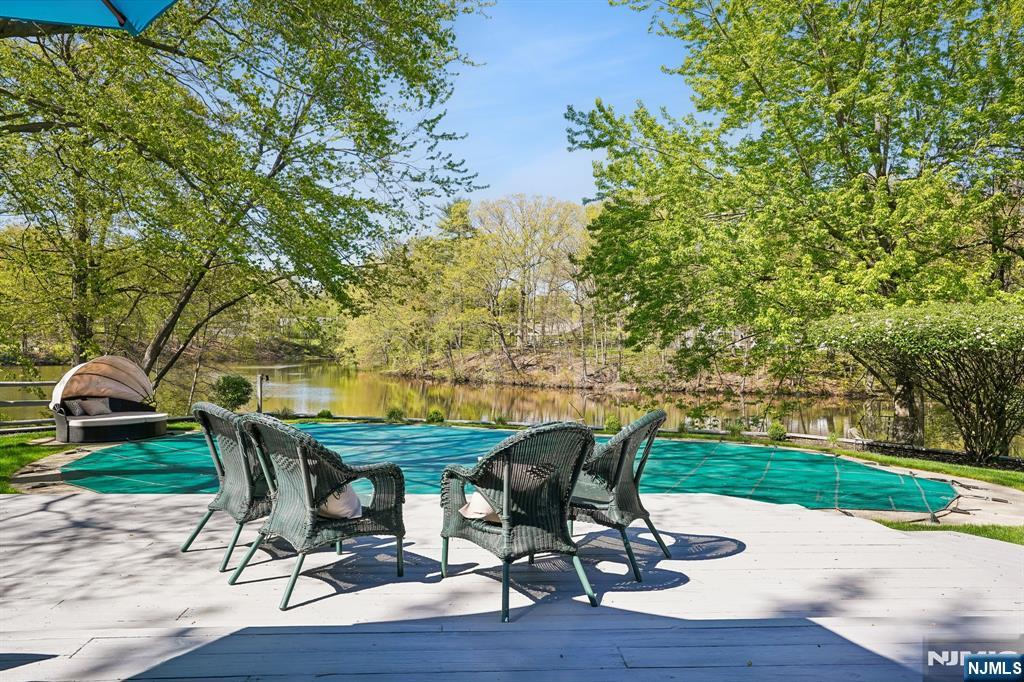 372 Lakeview Drive — photo 40