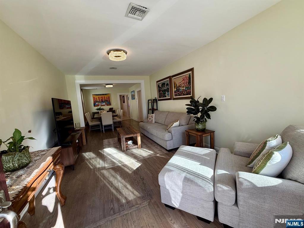 195 Maple Street - Photo 3