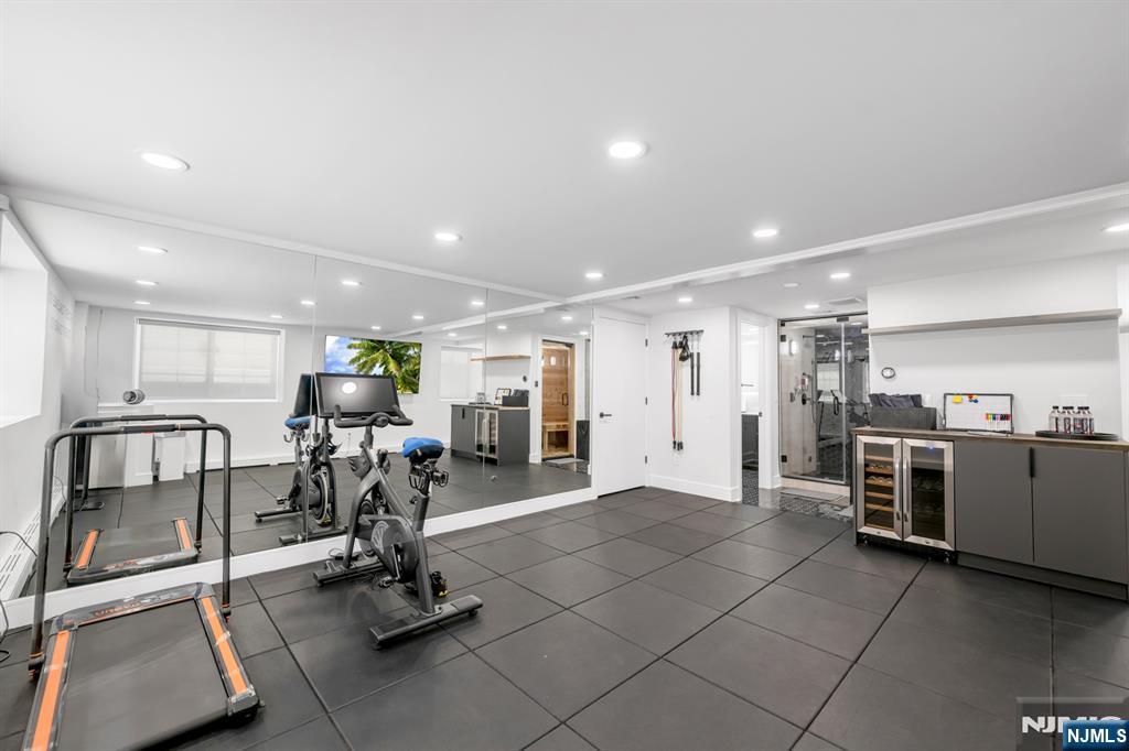 22 Berkshire Place, Englewood Cliffs, NJ 07632 Listing Photo  31