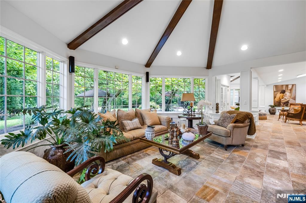 8 White Pine Road — photo 15