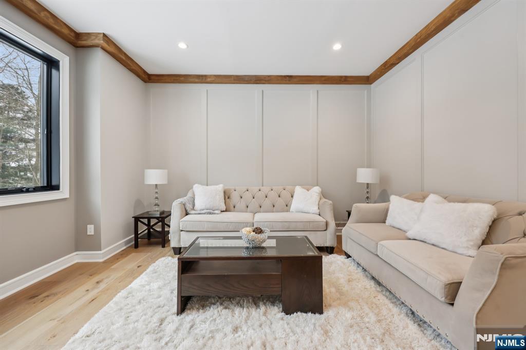 455 Sunset Avenue — photo 17