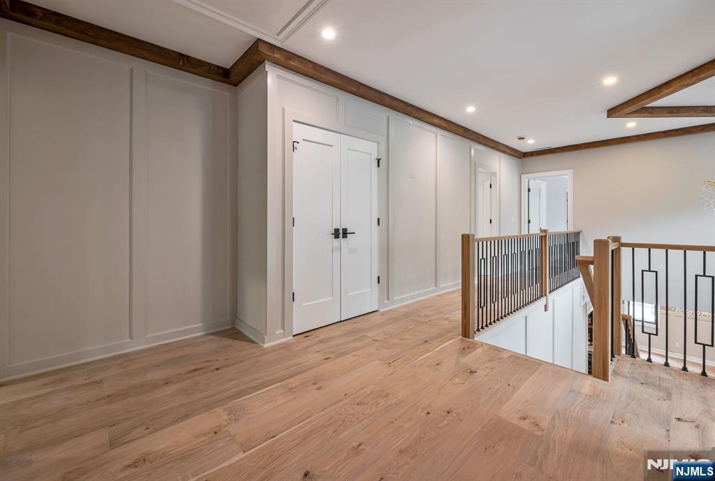 455 Sunset Avenue — photo 29