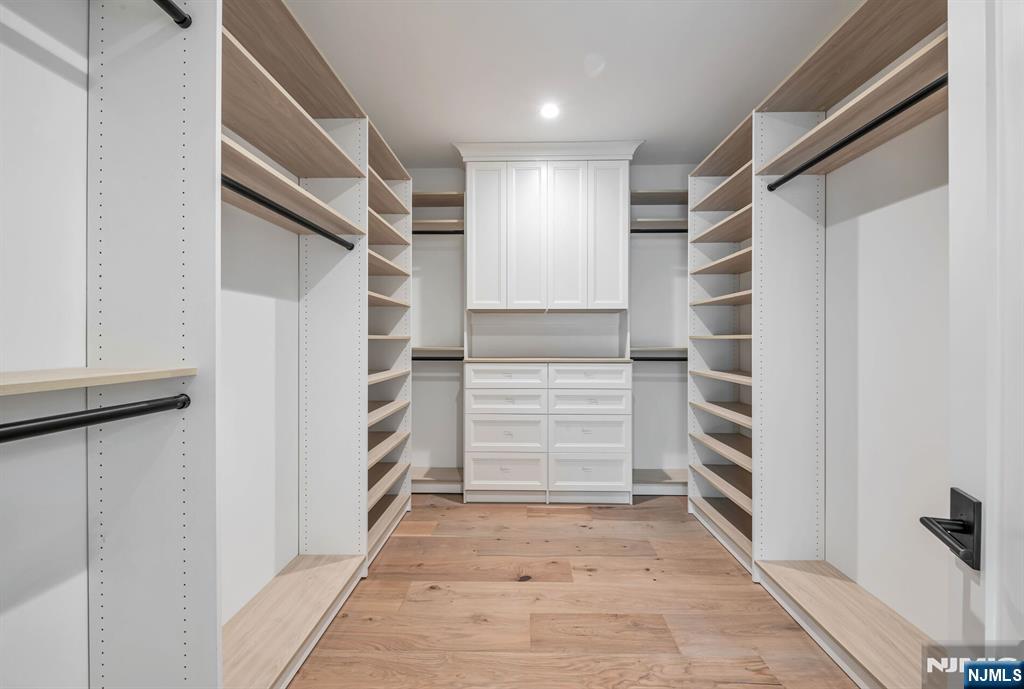 455 Sunset Avenue — photo 36