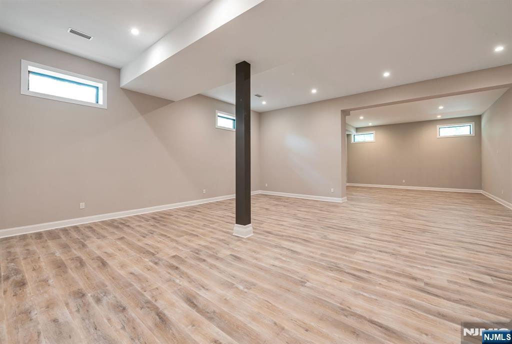 455 Sunset Avenue — photo 45
