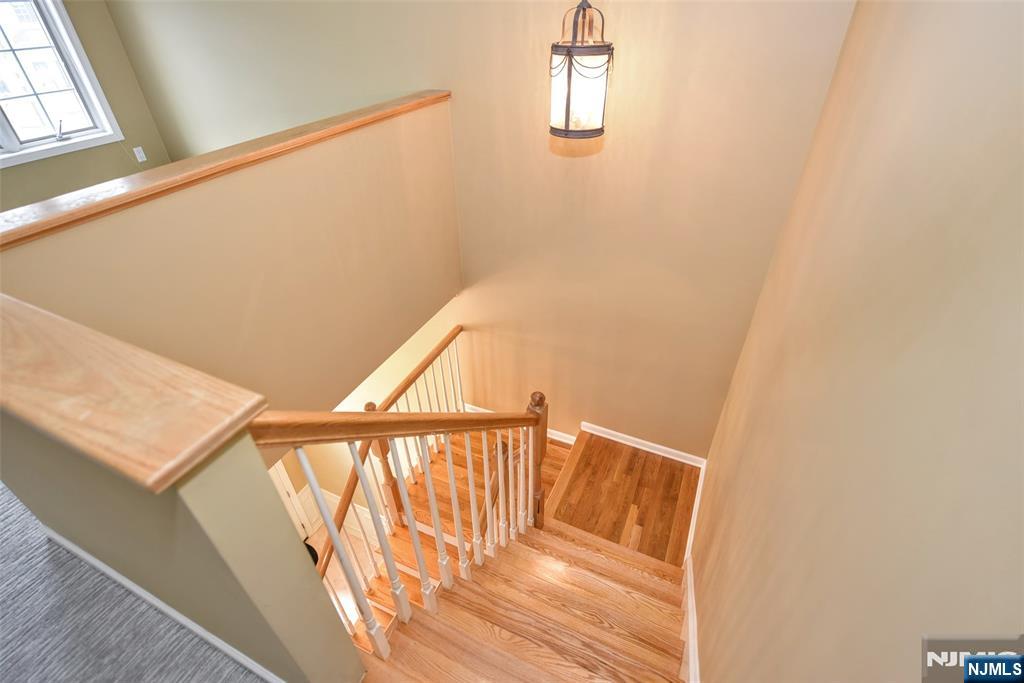 15 Sherbrooke, Saddle River, NJ 07458 Listing Photo  18