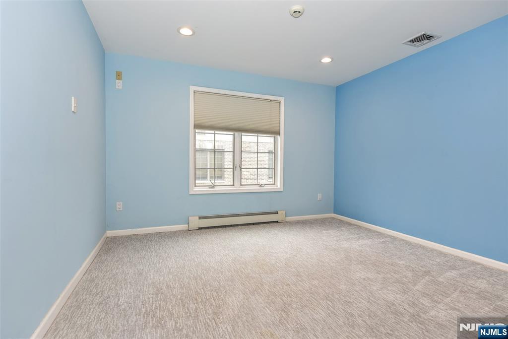 15 Sherbrooke, Saddle River, NJ 07458 Listing Photo  26