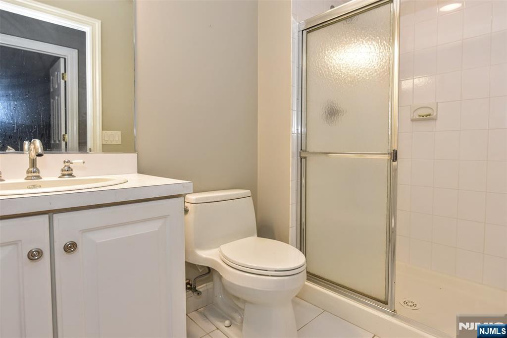 15 Sherbrooke, Saddle River, NJ 07458 Listing Photo  33