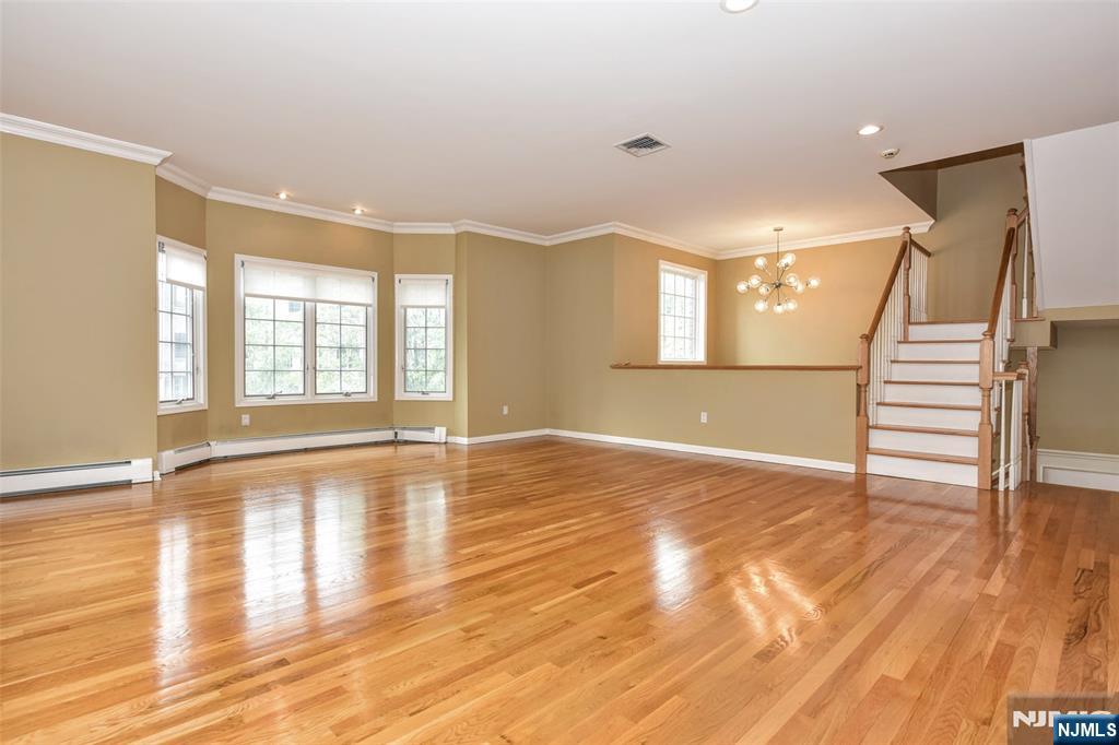 15 Sherbrooke, Saddle River, NJ 07458 Listing Photo  7